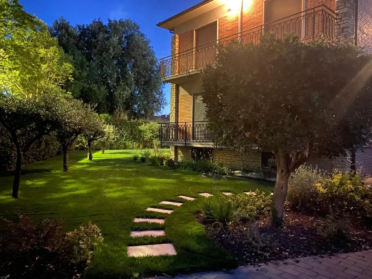 Apartment Appartamento Con Giardino, La Casa Di G&G Marina Di Carrara